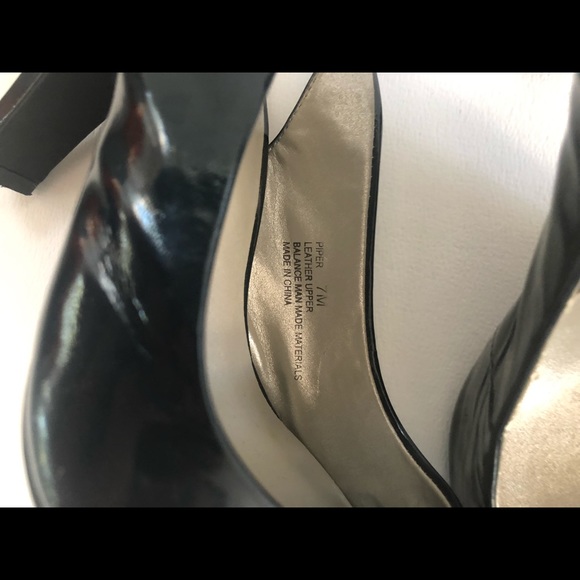 Me Too patent leather navy sling backs sz 7m - Picture 6 of 8